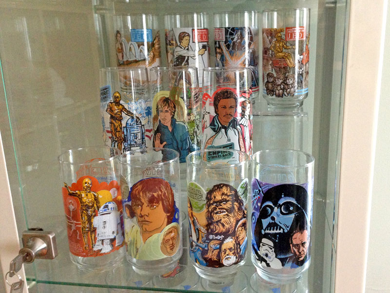 So I found this Star Wars glass from Burger King and do any of you know how  much this is worth? (I am not selling it) : r/StarWars